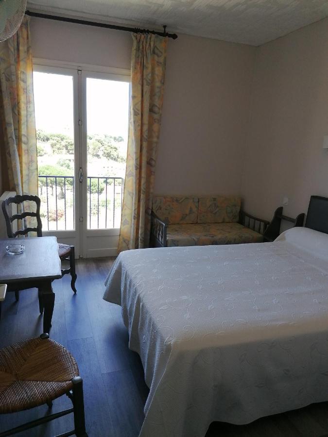 Hotel Ambeille Vue Mer Collioure Exterior photo