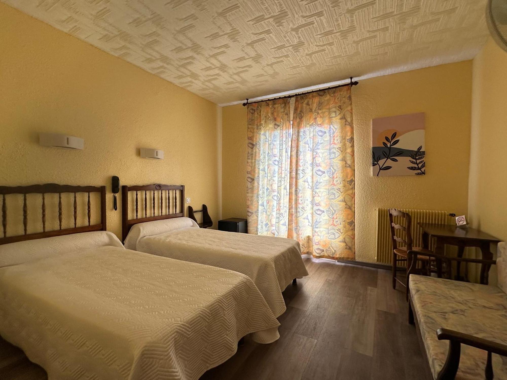 Hotel Ambeille Vue Mer Collioure Exterior photo